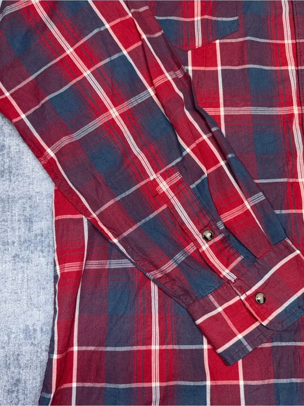 Levi's Men's Red and Blue Plaid Button-Down Shirt